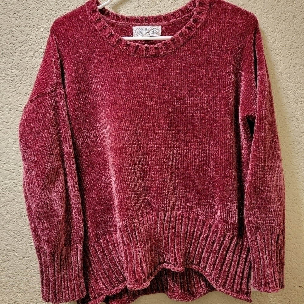 Pink Rose crew neck sweater
